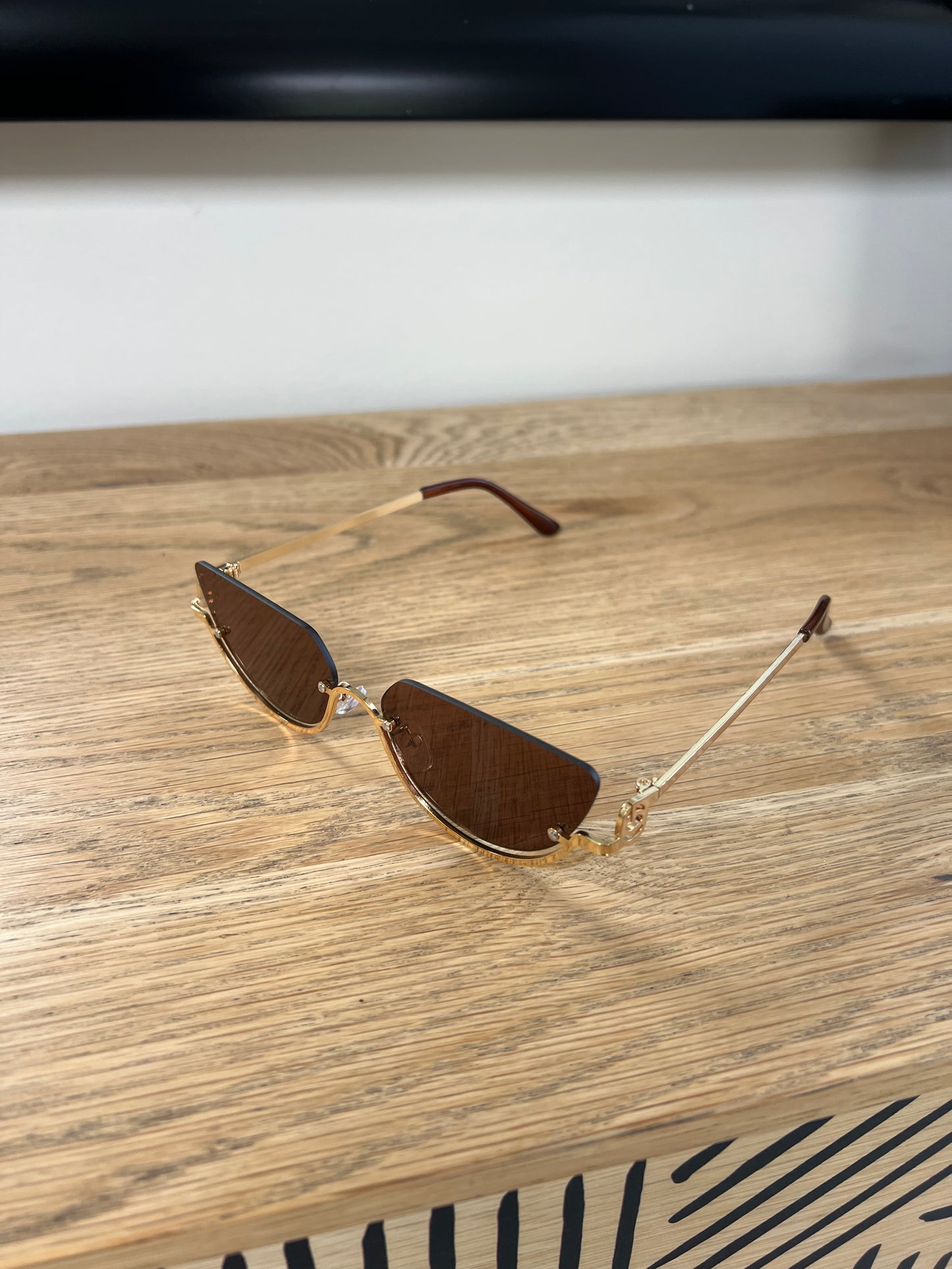 Retro Cat Eye Sunglasses – Half Frame Brown Lens Vintage Shades